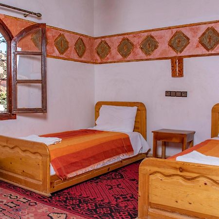 Hotel Awayou Bou Drarar Esterno foto