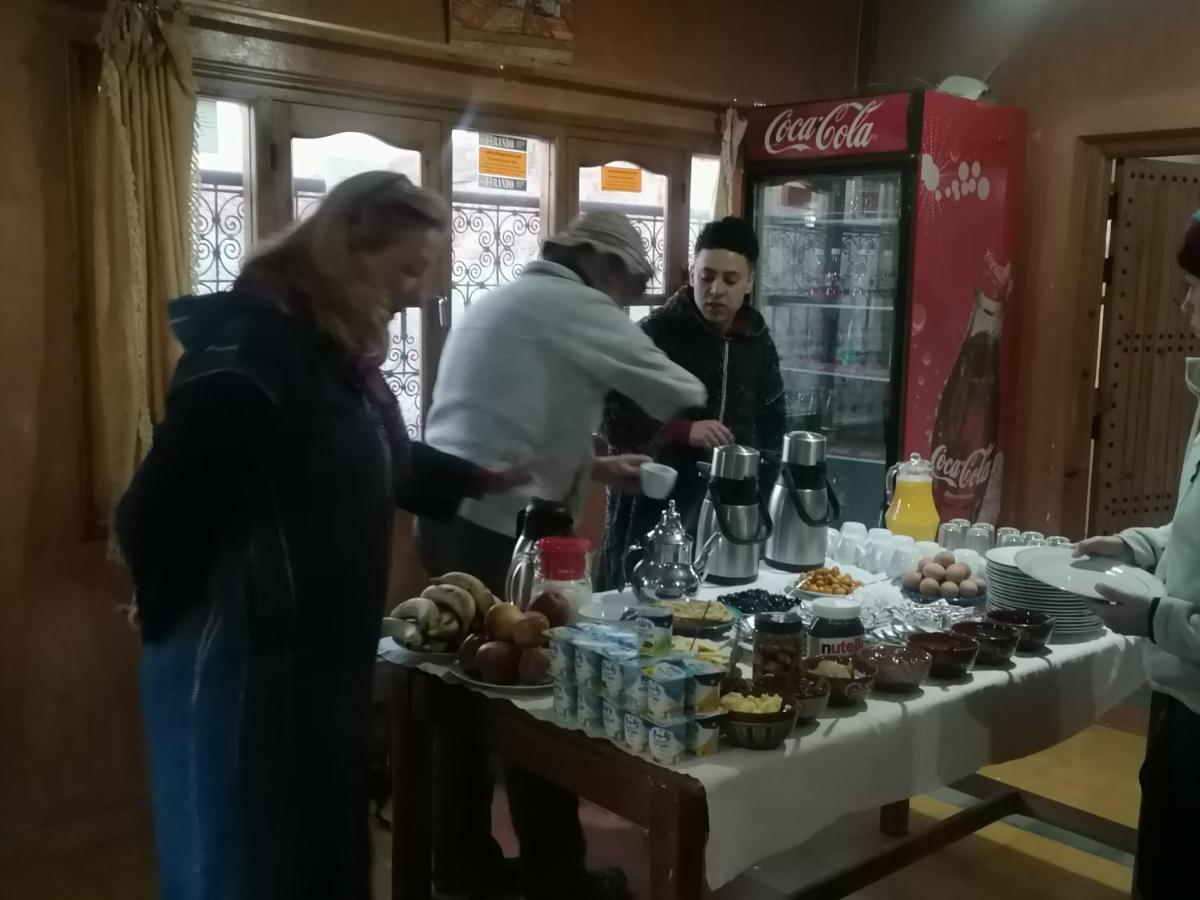 Hotel Awayou Bou Drarar Esterno foto
