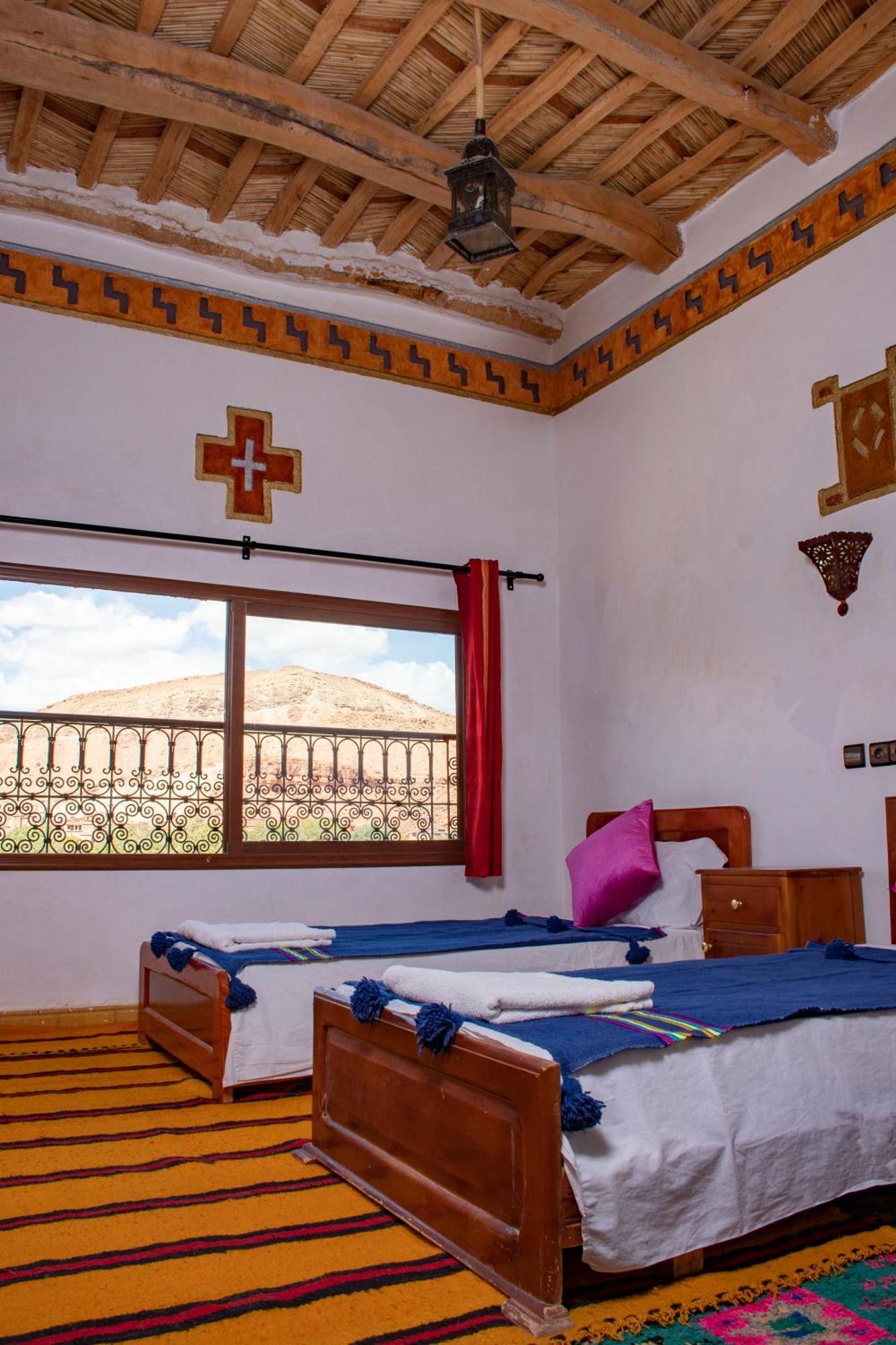 Hotel Awayou Bou Drarar Esterno foto