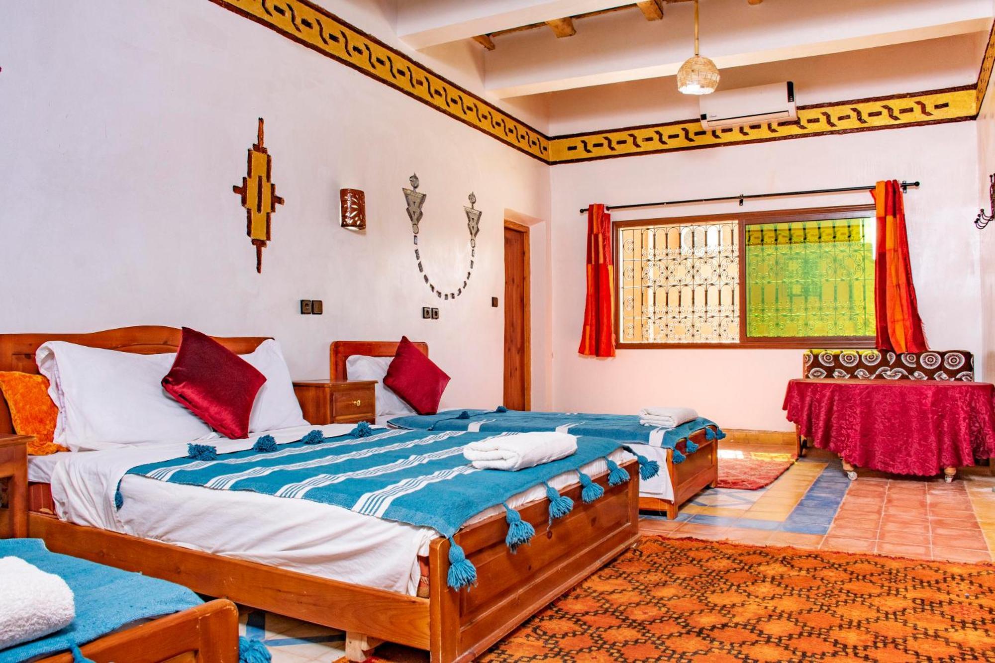 Hotel Awayou Bou Drarar Esterno foto