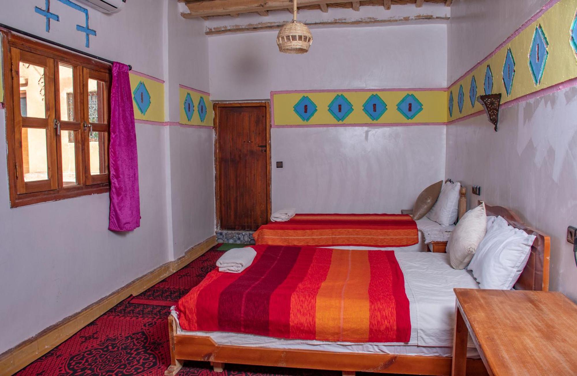 Hotel Awayou Bou Drarar Esterno foto