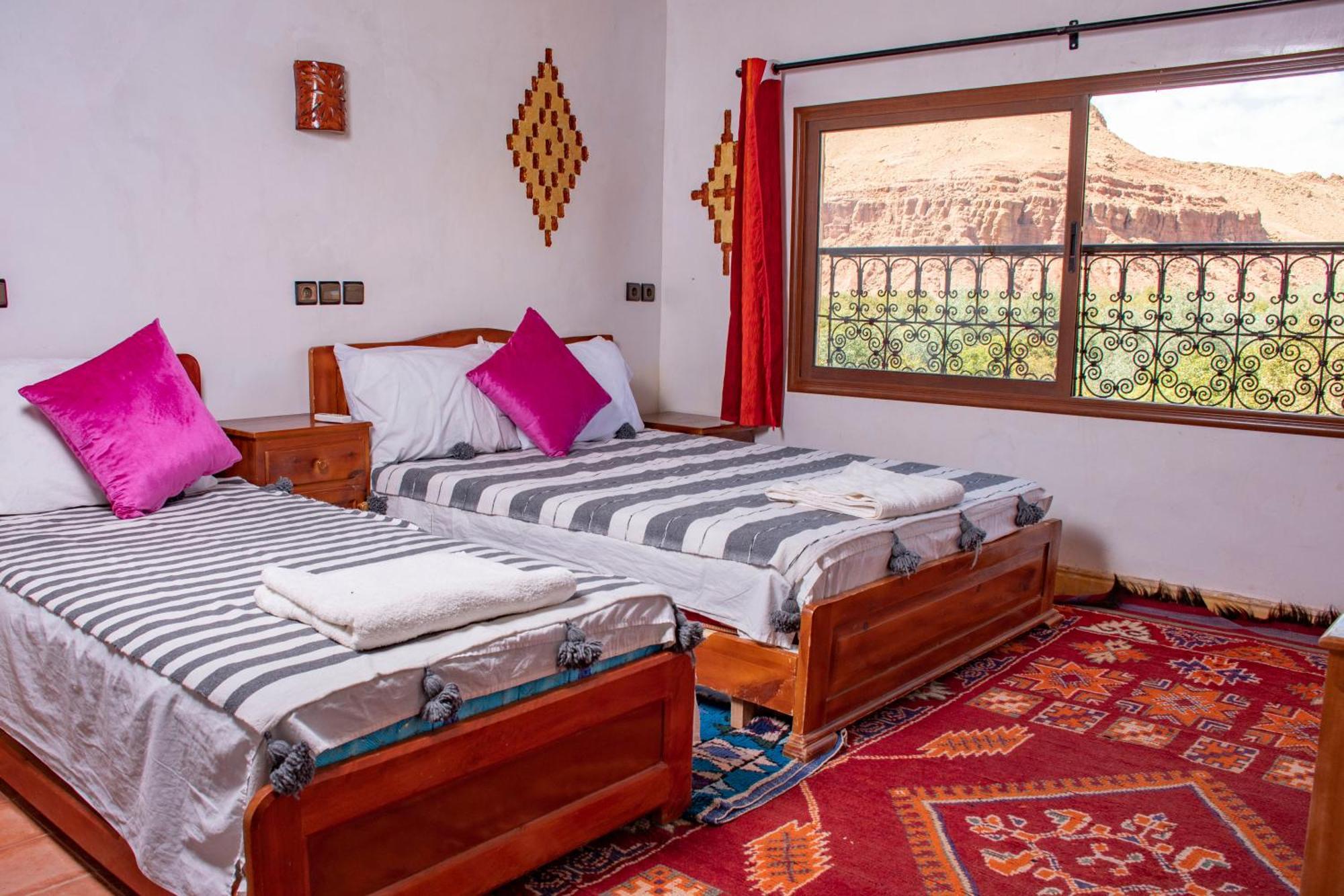 Hotel Awayou Bou Drarar Esterno foto
