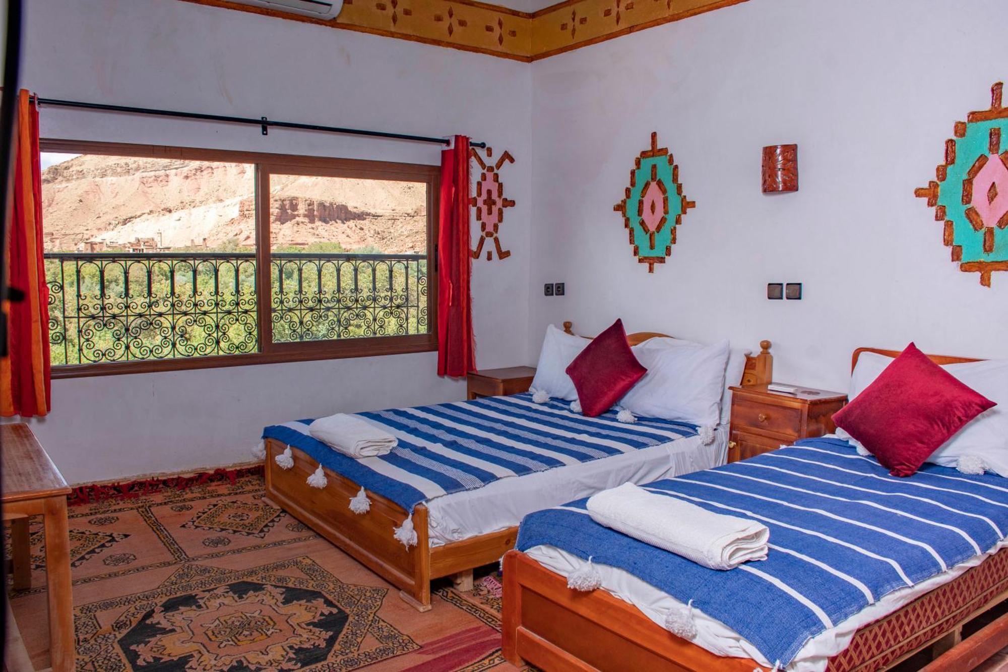 Hotel Awayou Bou Drarar Esterno foto
