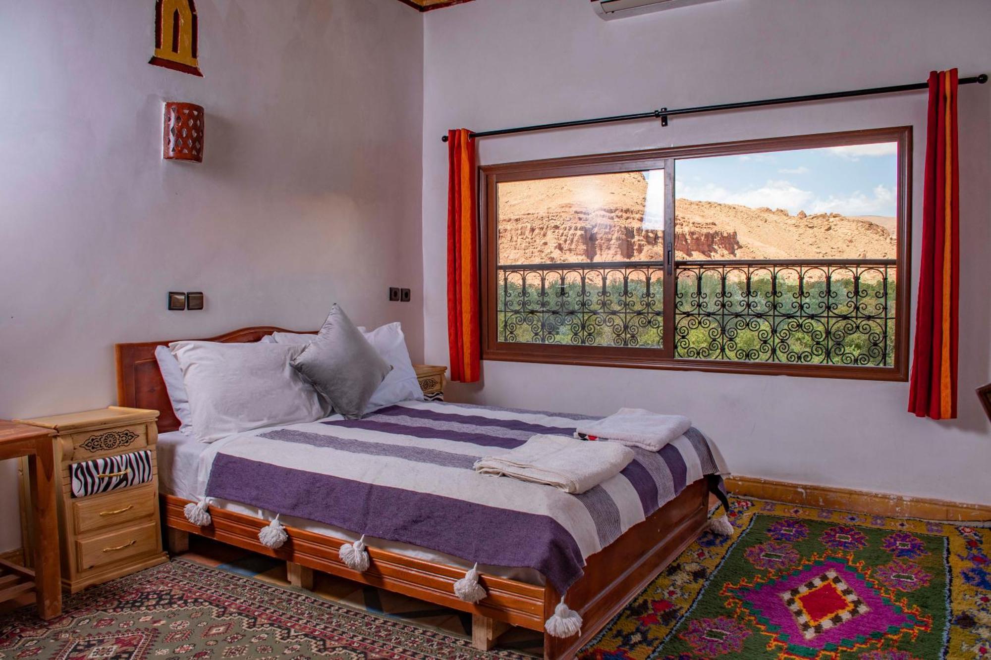 Hotel Awayou Bou Drarar Esterno foto
