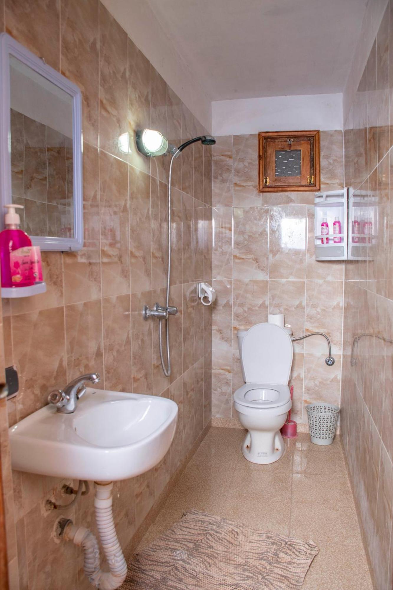 Hotel Awayou Bou Drarar Esterno foto